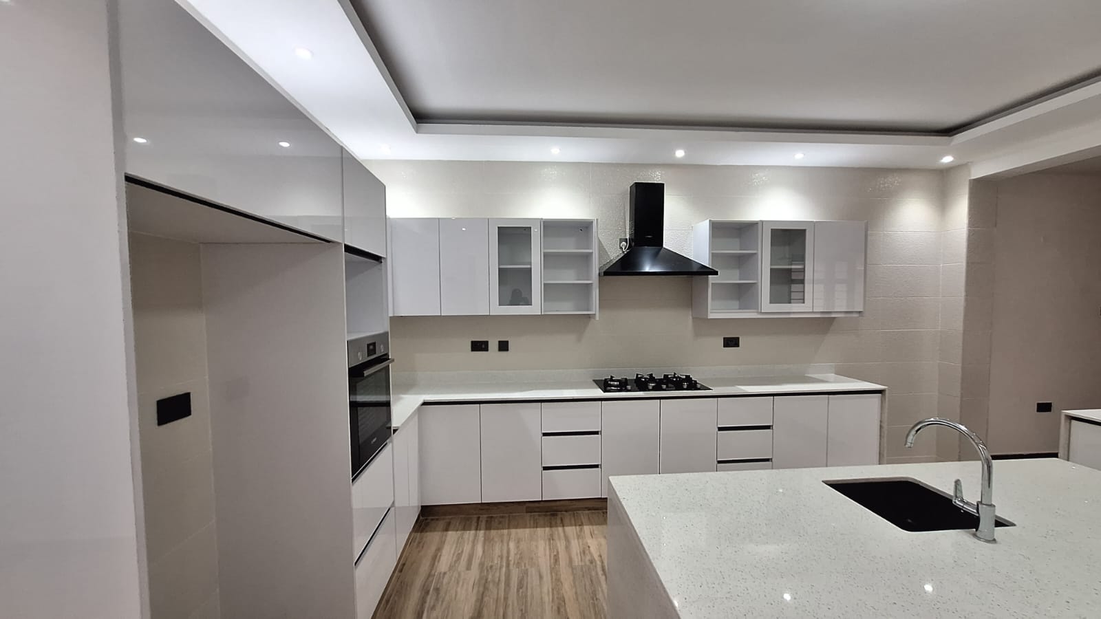 https://milwoodinteriors.com/wp-content/uploads/2024/09/kitchen1.jpg